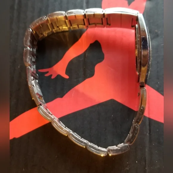 Watch - Picture 4 of 8